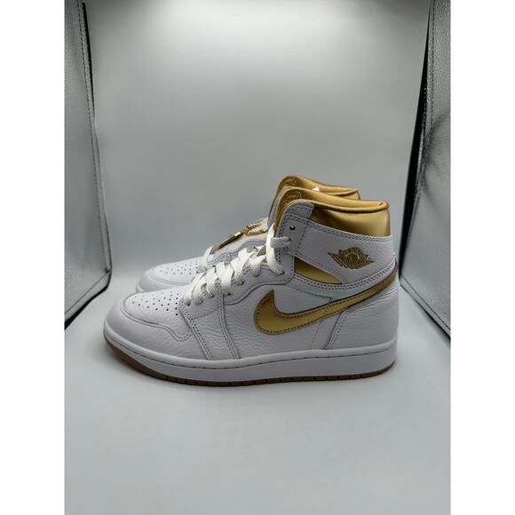 Air jodan Shoes - Air Jordan 1 Retro High OG Wmns “Metallic Gold” size 6.5w